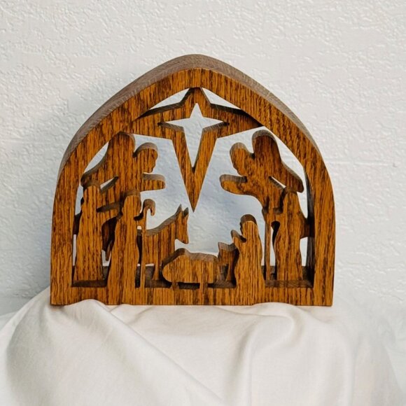 Handcrafted Wooden Nativity Scene - Picture 1 of 6